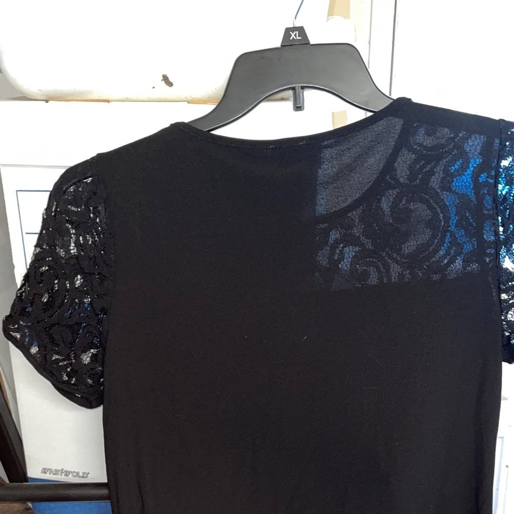 Anne Klein Elegant Black Lace Women's Top - Picture 3 of 4
